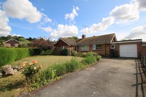 Beeches Close, Pitton