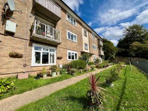 Orchard Road, Redlynch, Salisbury